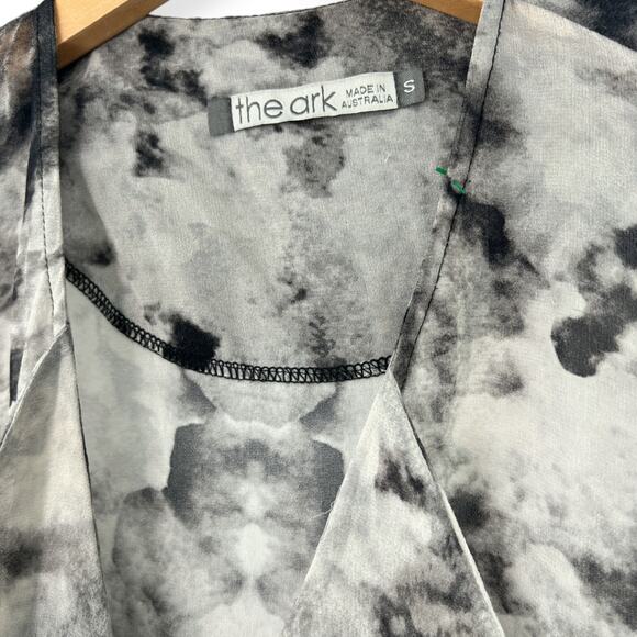 The ARK Clothing Co. Australia | Small | Silk Tie-Dye Ruffle Pullover Top Blouse - Picture 2 of 4
